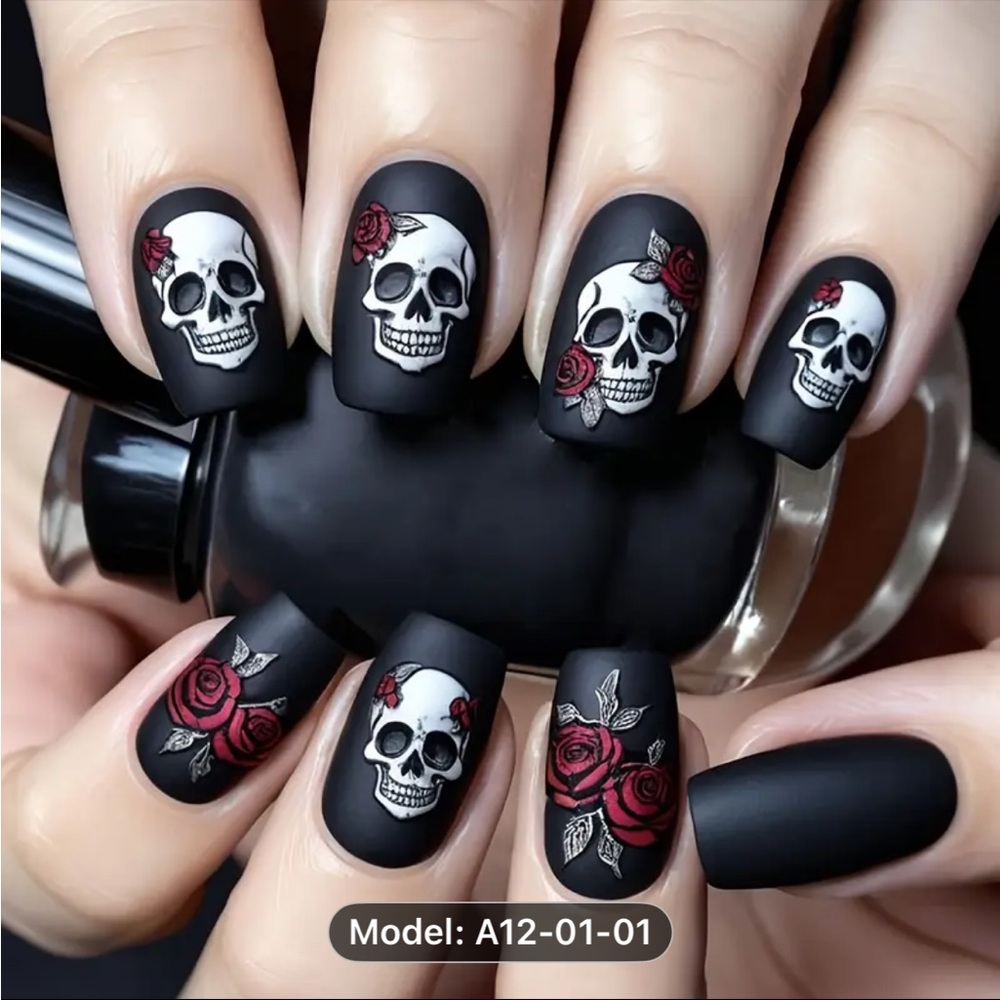 Black Skull and Rose  Press onNails
